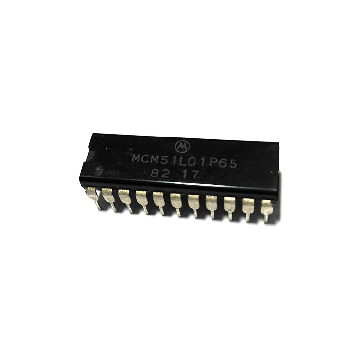 MOTOROLA MC68HC705C8P - Microcontrollore