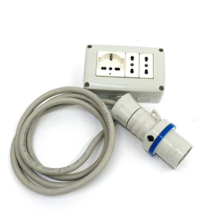 GEWISS - Scatola 4 Moduli con 3 Prese e Cavo Elettrico con Spina Indistriale