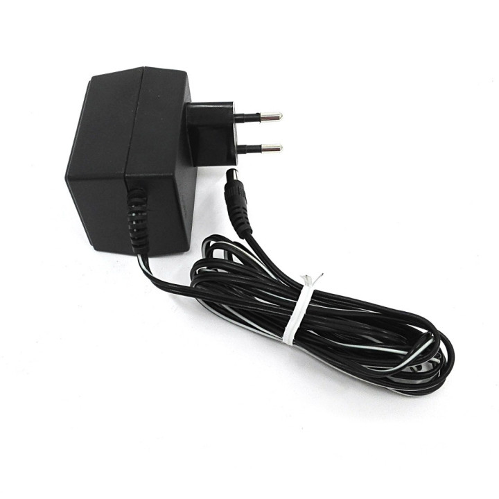 SUPERWOLD - Alimentatore 9V. AC. 800MA. - Mod. WW090800-3AN - Nero