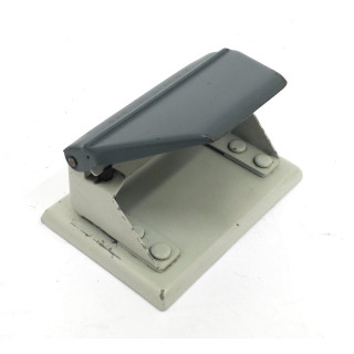 ZENITH 888 - Perforatore in Alluminio Passo 80mm - Grigio