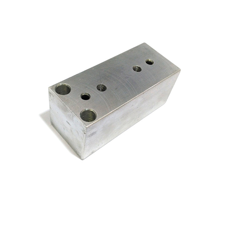 CNC 3D - Blocco di Supporto in Acciaio