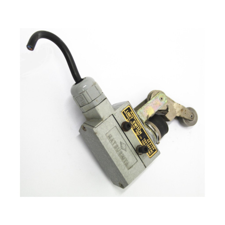MATSUSHITA AZ6104 - Limit Switch 15A 125VAC 10A 250 VAC