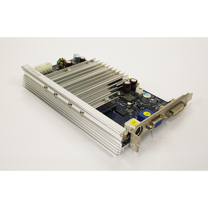 NVIDIA P508 SFAG733B08T256DS - Scheda video PCI/E - VGA/DVI/S-VID