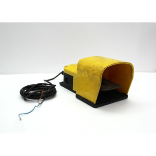 Interruttore a pedale per funzioni di sicurezza Pizzato