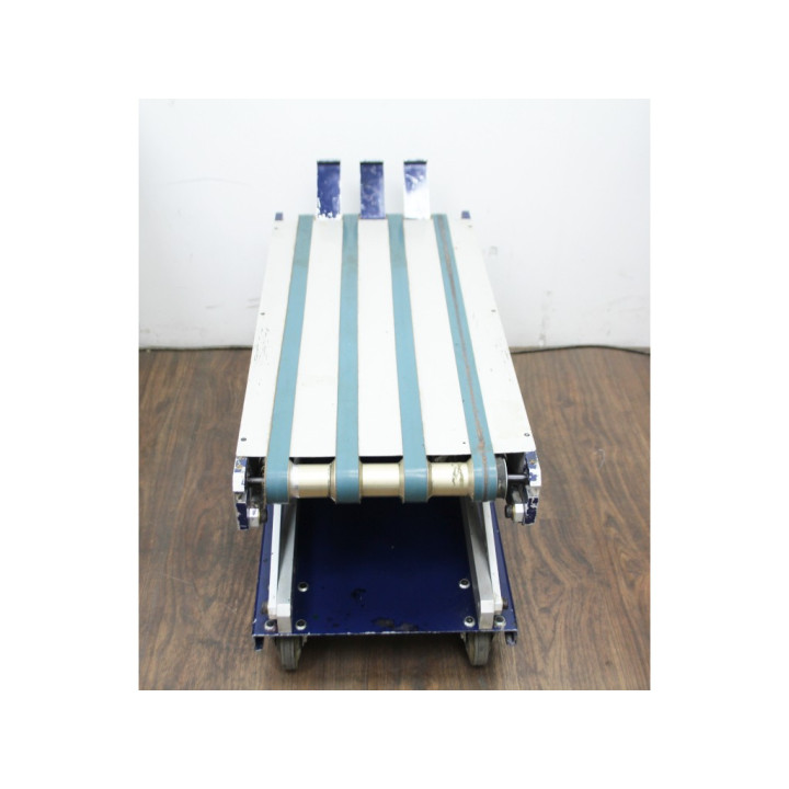 Carrello pantografo con cinghie di scorrimento elettrico