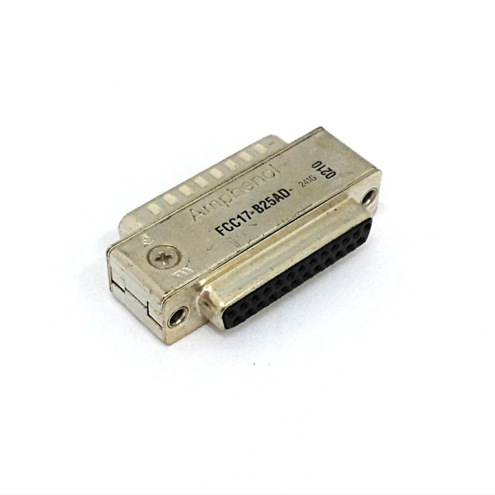 Amphenol FCC17-B24AD - Adattatore 25 PIN Femmina/Maschio