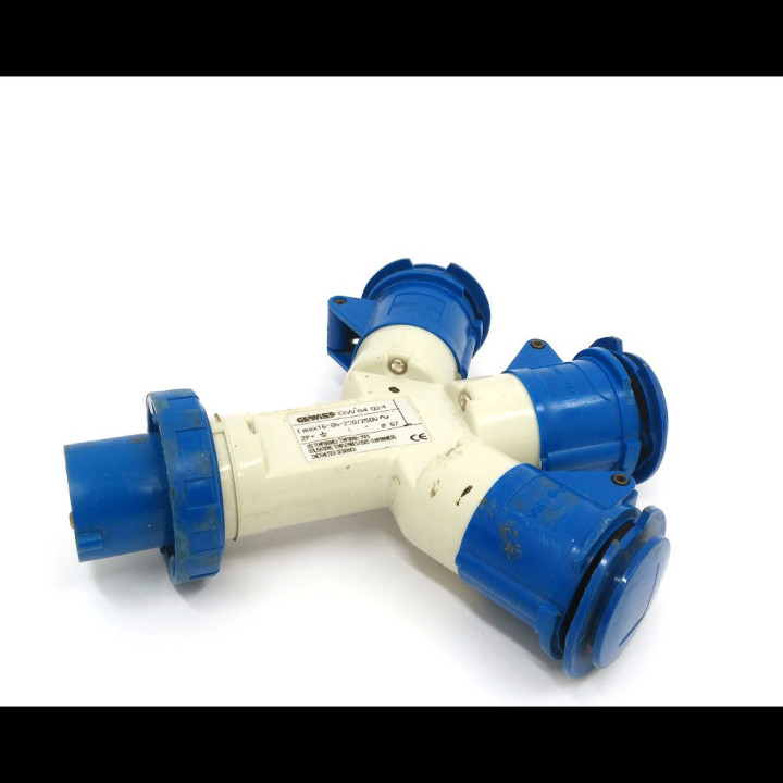 GEWISS GW64024 - Moltiplicatore Stagno 3 Uscite - Spina 16A - 2 Prese 3P+T 220/250V 6H