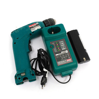 MAKITA 6017D - Trapano Avvitatore D.10mm con Caricabatterie + 1 Batteria